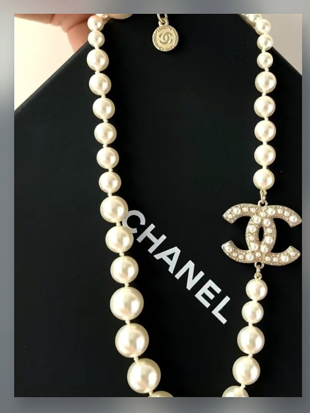 Chanel pearl necklace